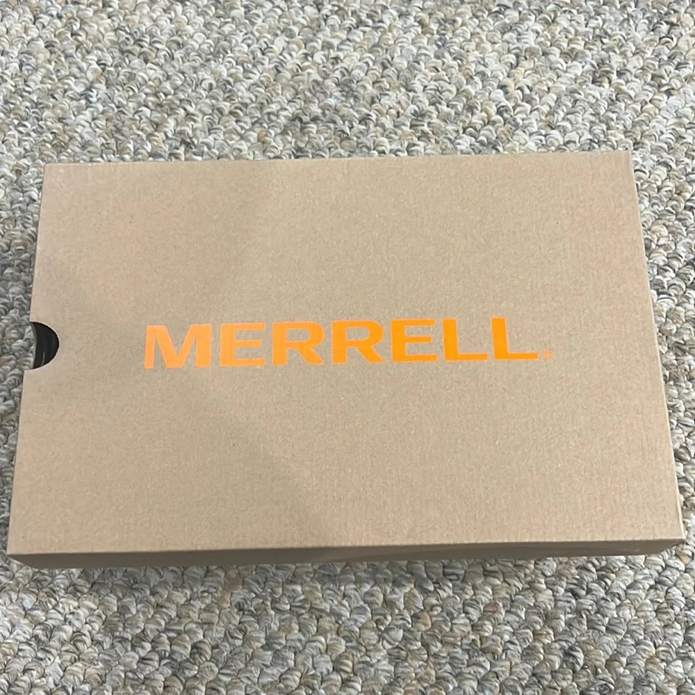 NEW WITH TAGS, NEVER WORN. Box included
